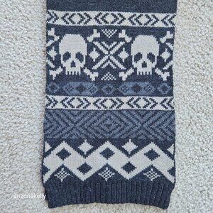 Knit Skull & Crossbones Fair Isle Scarf GAP